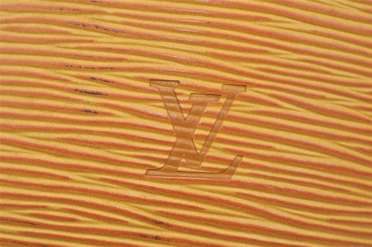 Authentic Louis Vuitton Epi Cluny Shoulder Bag Purse Yellow M52259 LV 3241J