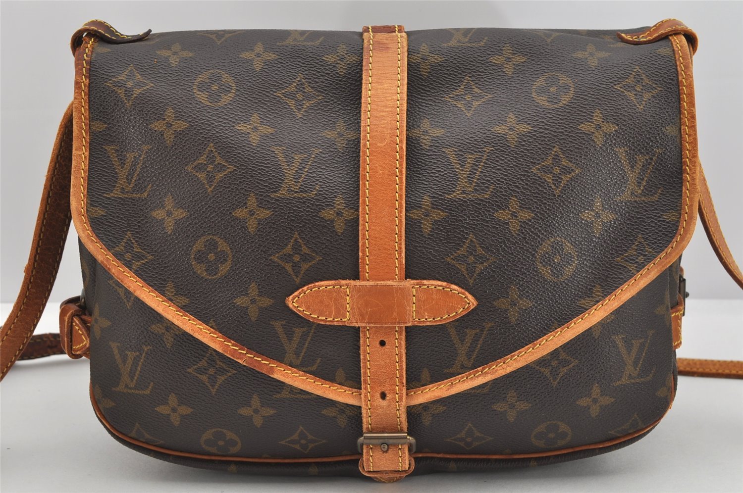 Authentic Louis Vuitton Monogram Saumur 30 Shoulder Cross Bag M42256 LV 3241K
