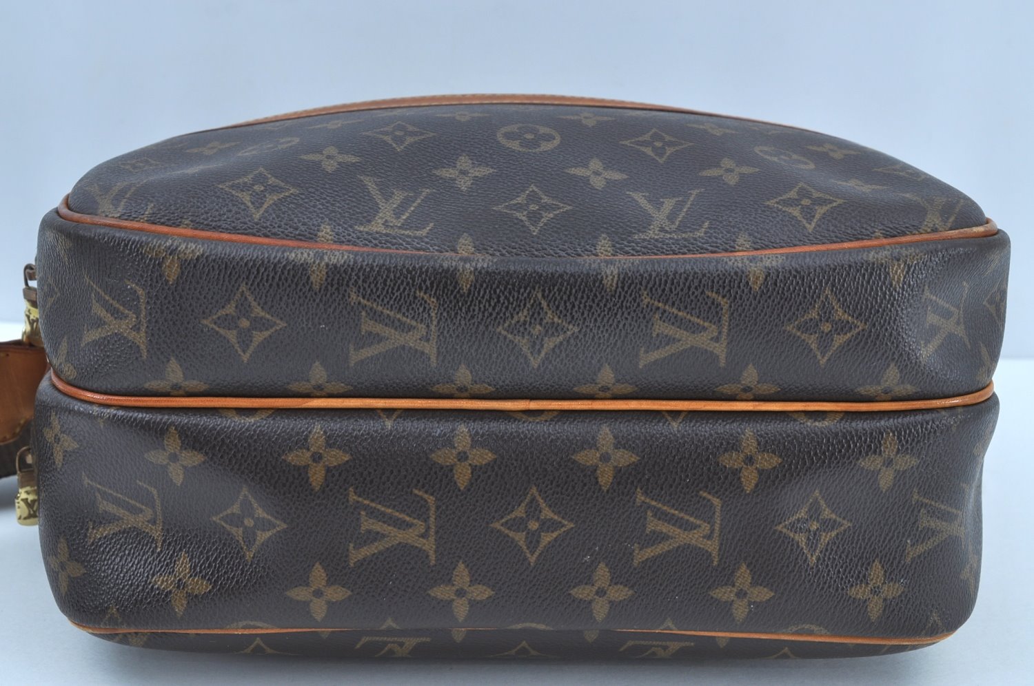 Auth Louis Vuitton Monogram Reporter PM Shoulder Cross Bag M45254 LV Junk 3242G