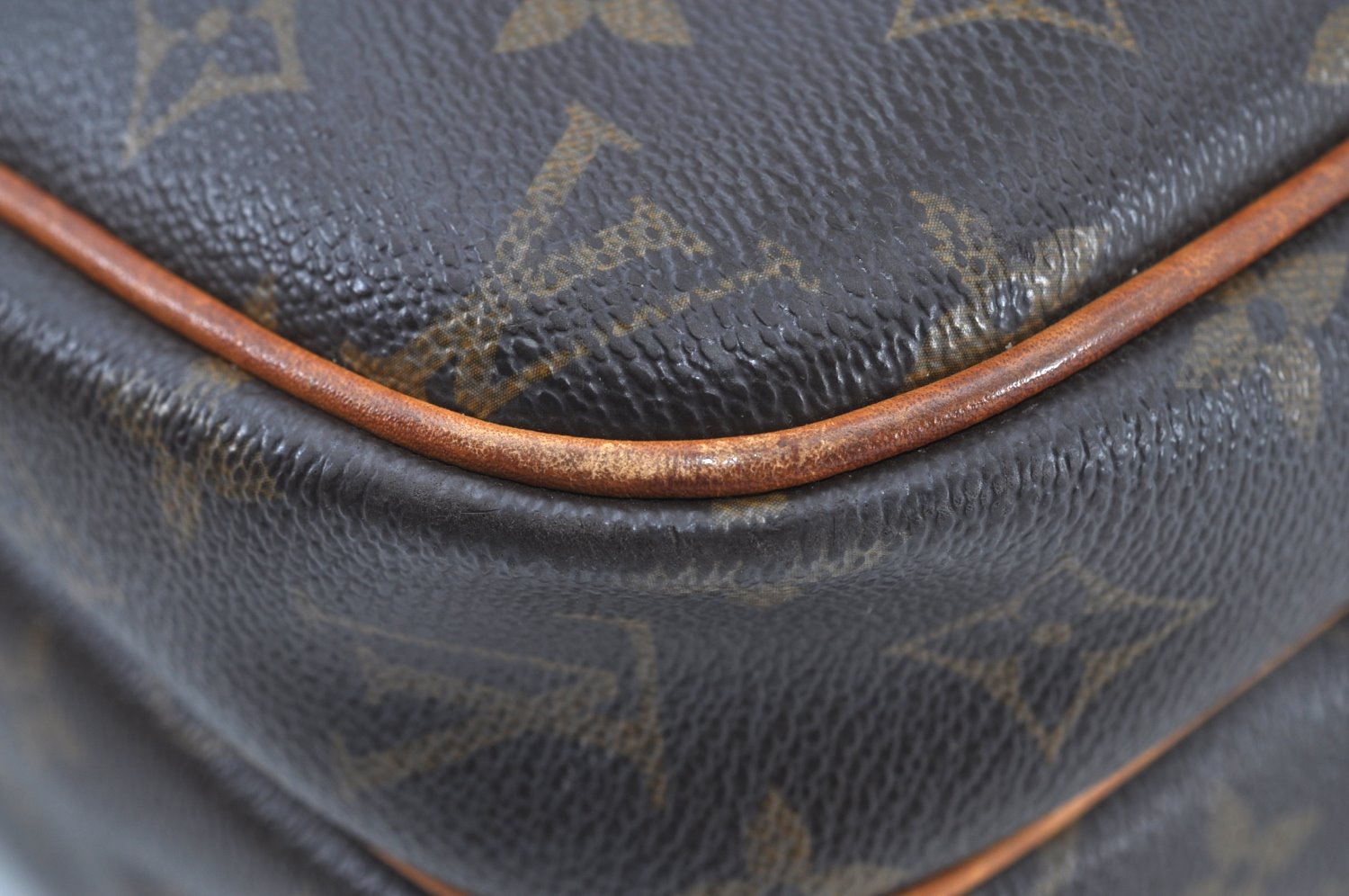 Auth Louis Vuitton Monogram Reporter PM Shoulder Cross Bag M45254 LV Junk 3242G