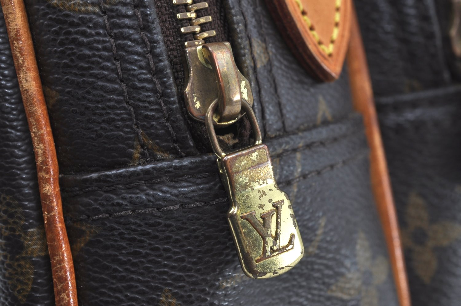 Auth Louis Vuitton Monogram Reporter PM Shoulder Cross Bag M45254 LV Junk 3242G