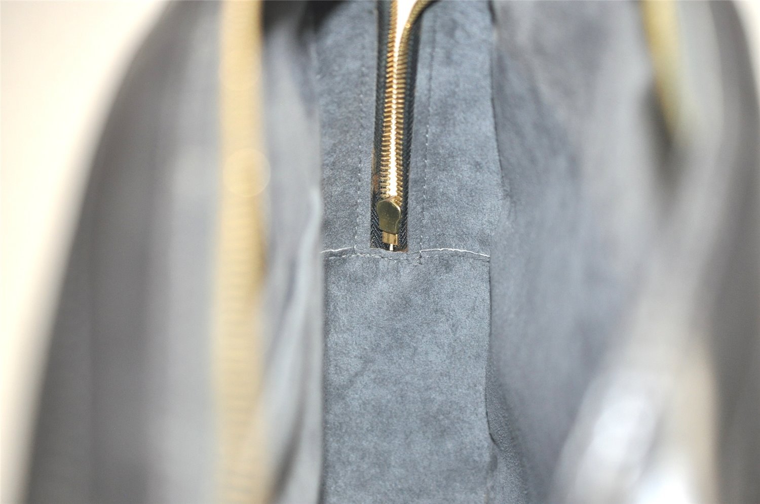 Authentic Louis Vuitton Epi Sablon Hand Bag Black M52042 LV 3242J