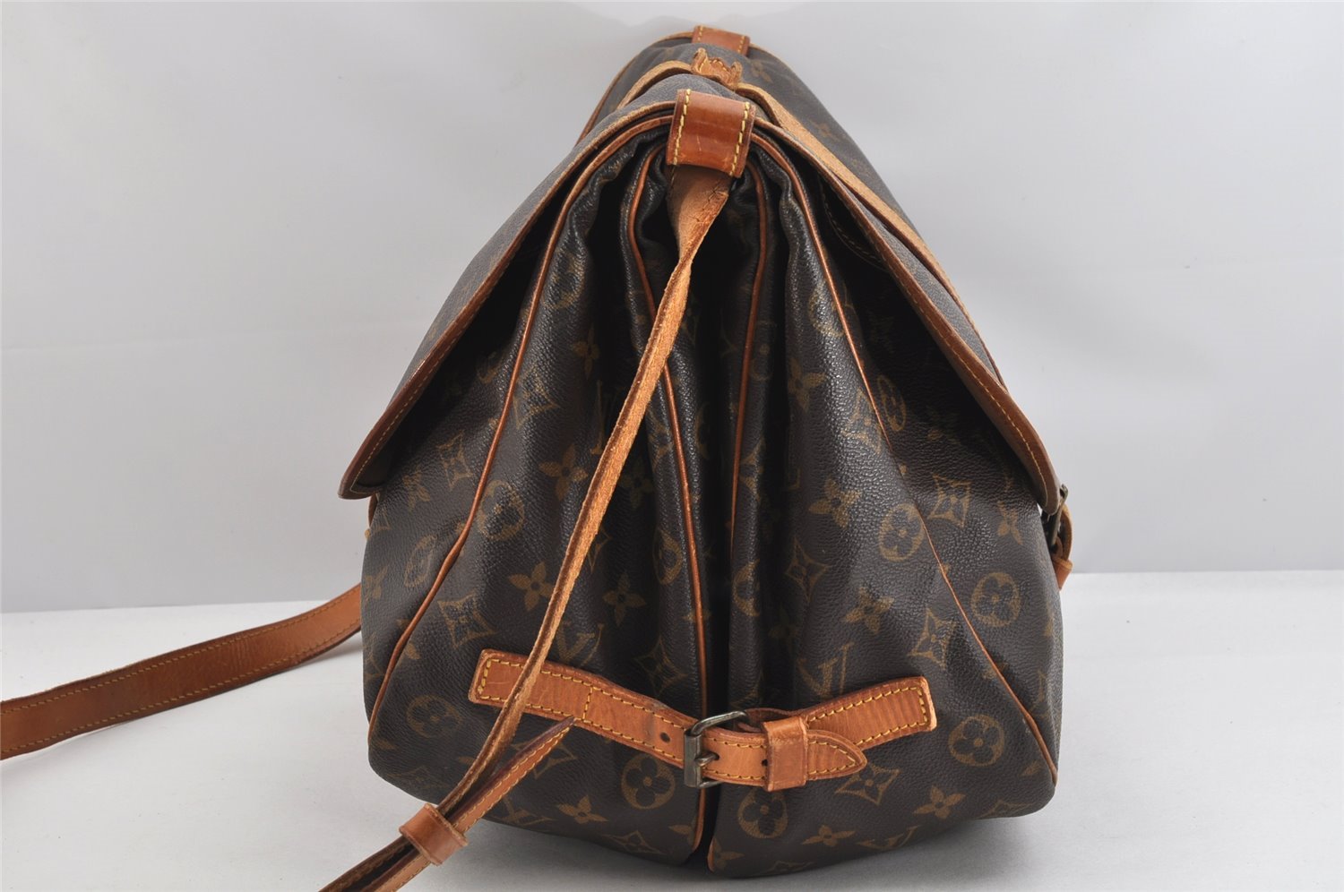 Authentic Louis Vuitton Monogram Saumur 35 Shoulder Cross Bag M42254 LV 3243K