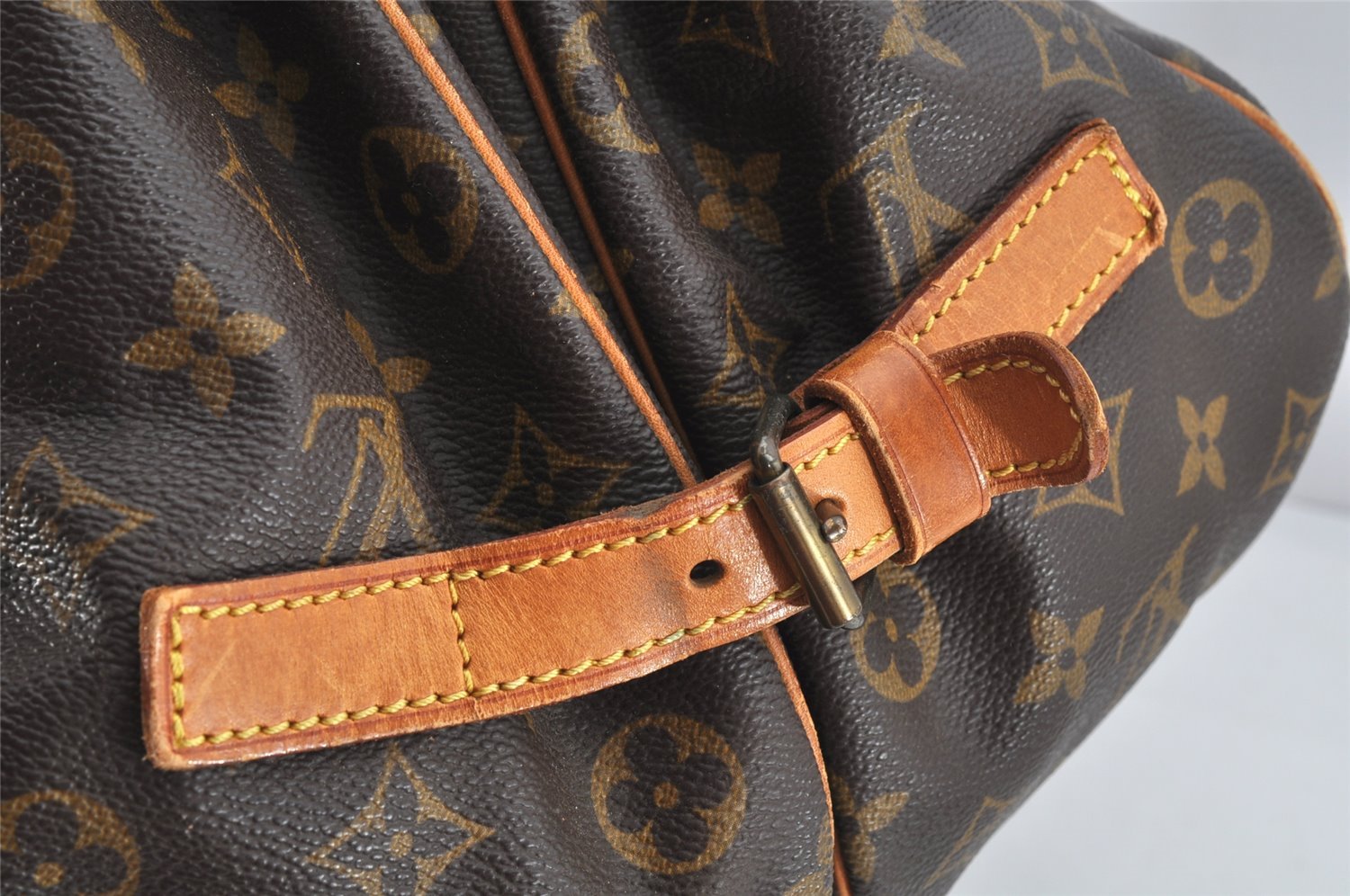 Authentic Louis Vuitton Monogram Saumur 35 Shoulder Cross Bag M42254 LV 3243K