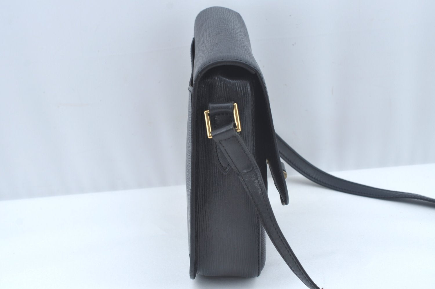 Auth Louis Vuitton Epi Saint Cloud GM Shoulder Cross Body Bag M52192 Black 3247I