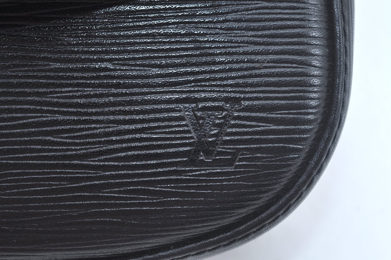 Auth Louis Vuitton Epi Saint Cloud GM Shoulder Cross Body Bag M52192 Black 3247I