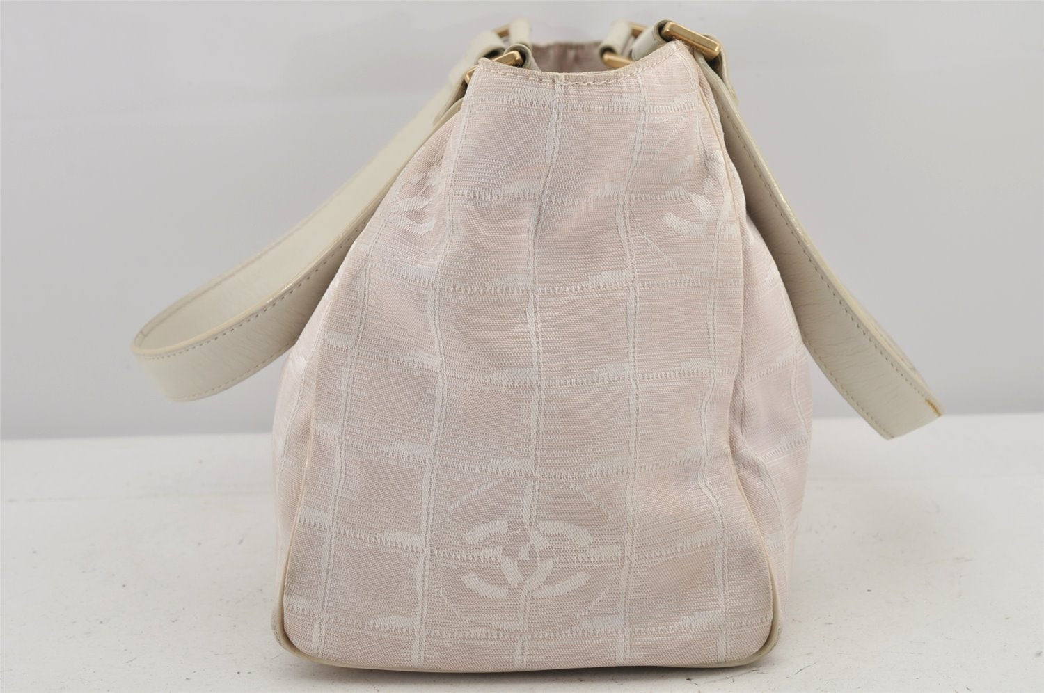 Authentic CHANEL New Travel Line Shoulder Hand Bag Nylon Leather Pink 3253K