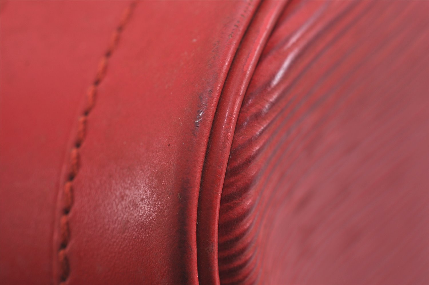 Authentic Louis Vuitton Epi Noe Shoulder Drawstring Bag Red M44007 LV 3258J