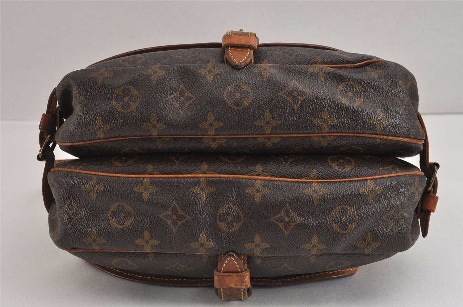 Authentic Louis Vuitton Monogram Saumur 30 Shoulder Cross Bag M42256 LV 3259J