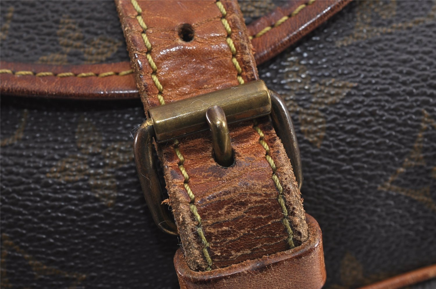 Authentic Louis Vuitton Monogram Saumur 30 Shoulder Cross Bag M42256 LV 3259J