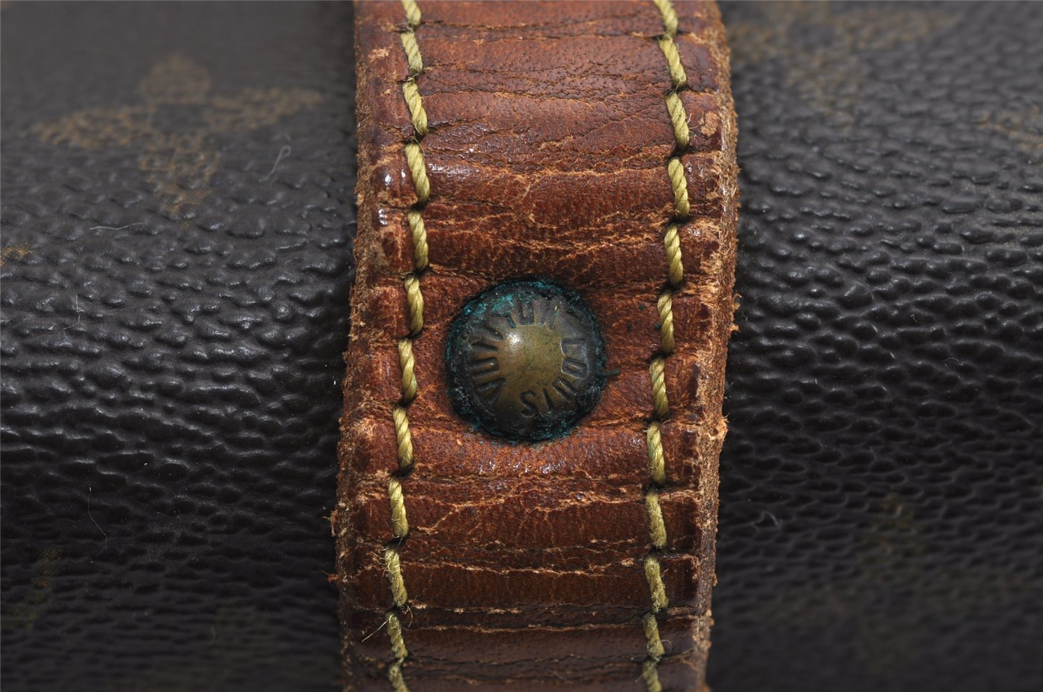 Authentic Louis Vuitton Monogram Saumur 30 Shoulder Cross Bag M42256 LV 3259J