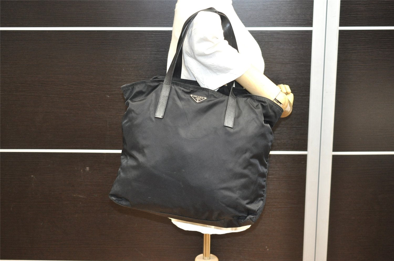 Authentic PRADA VELA SPORT Nylon Tessuto Leather Tote Bag BR0407 Black 3260I