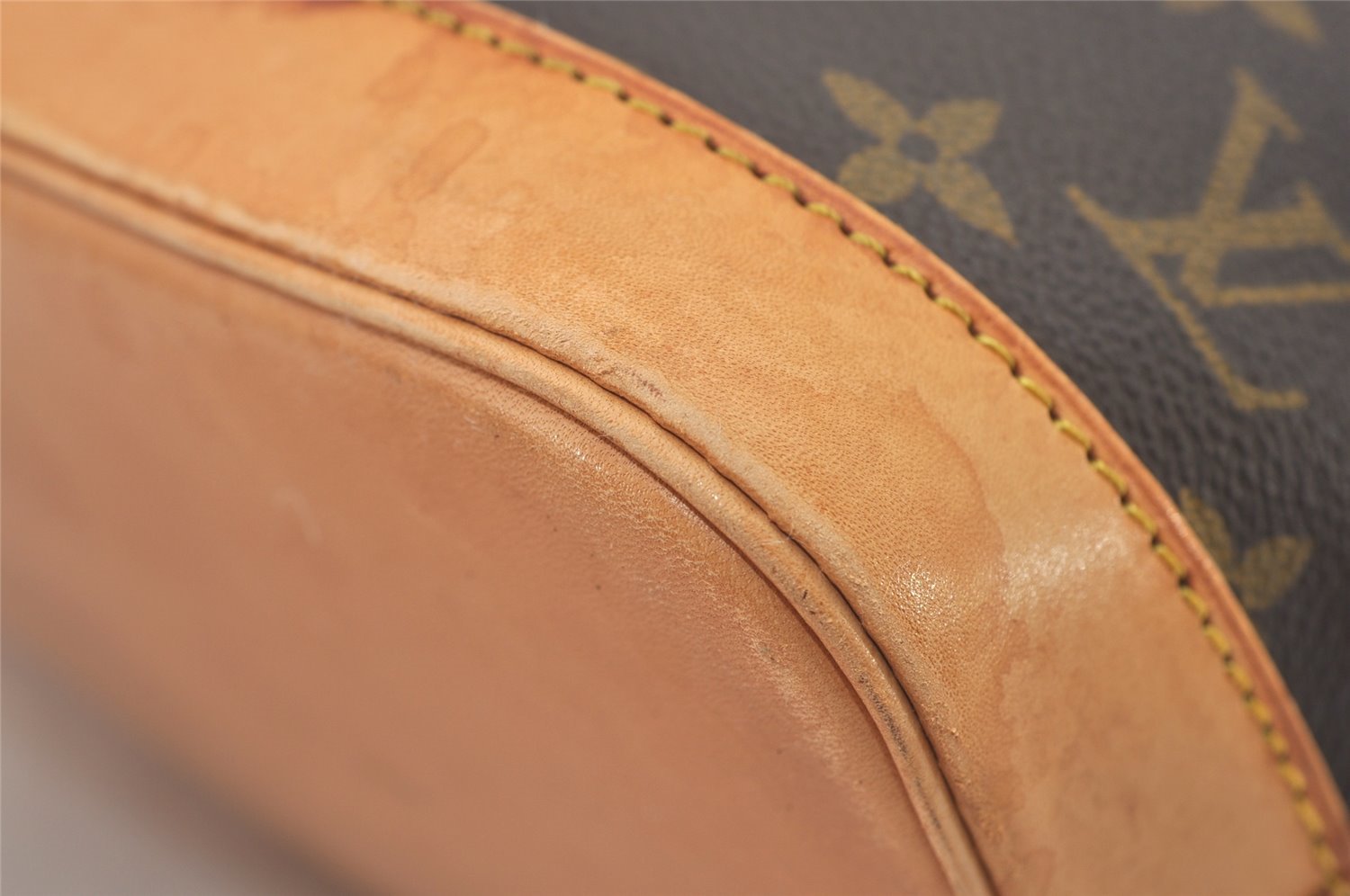 Authentic Louis Vuitton Monogram Alma Hand Bag Purse M51130 LV 3261J