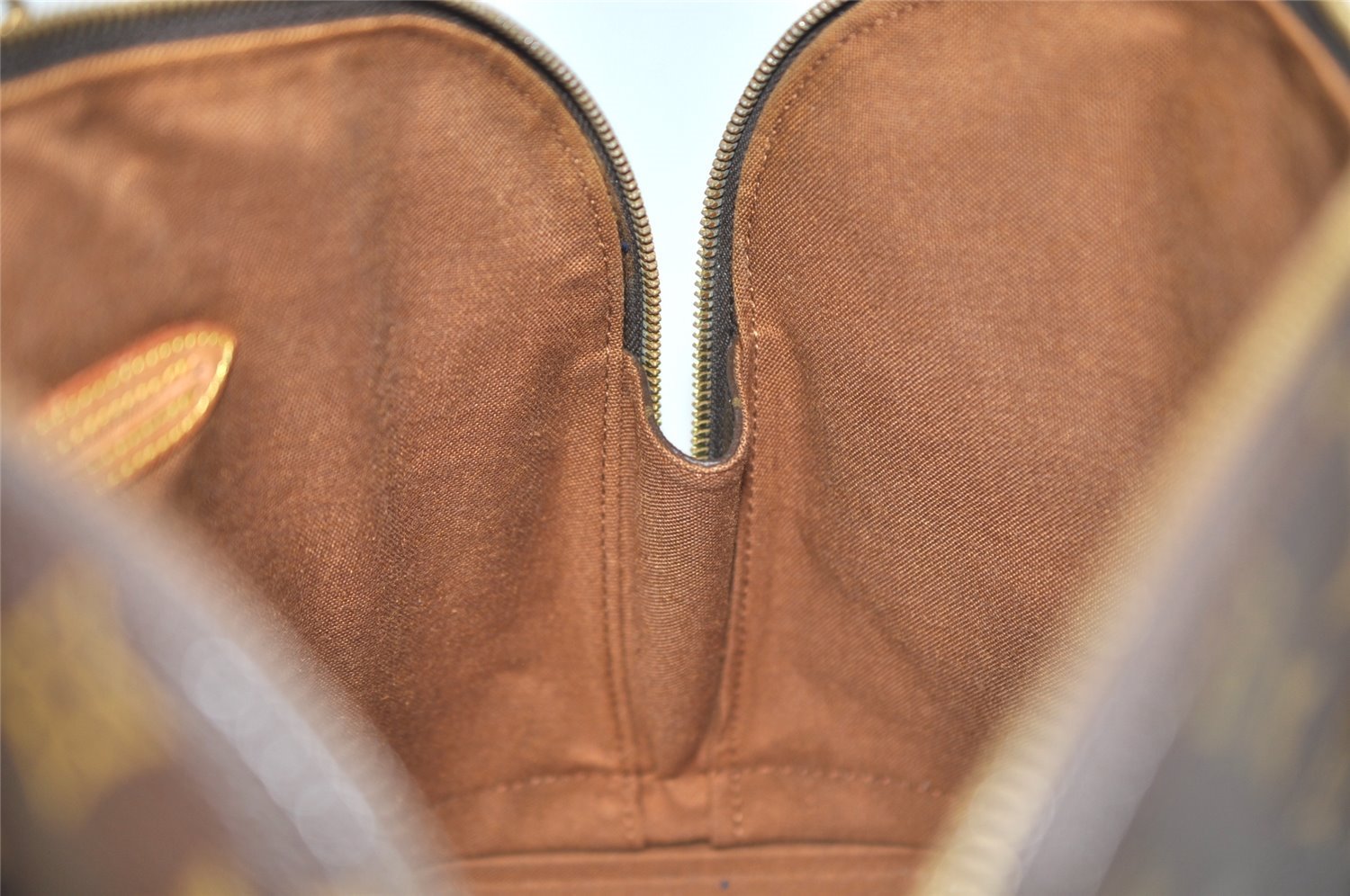 Authentic Louis Vuitton Monogram Alma Hand Bag Purse M51130 LV 3261J