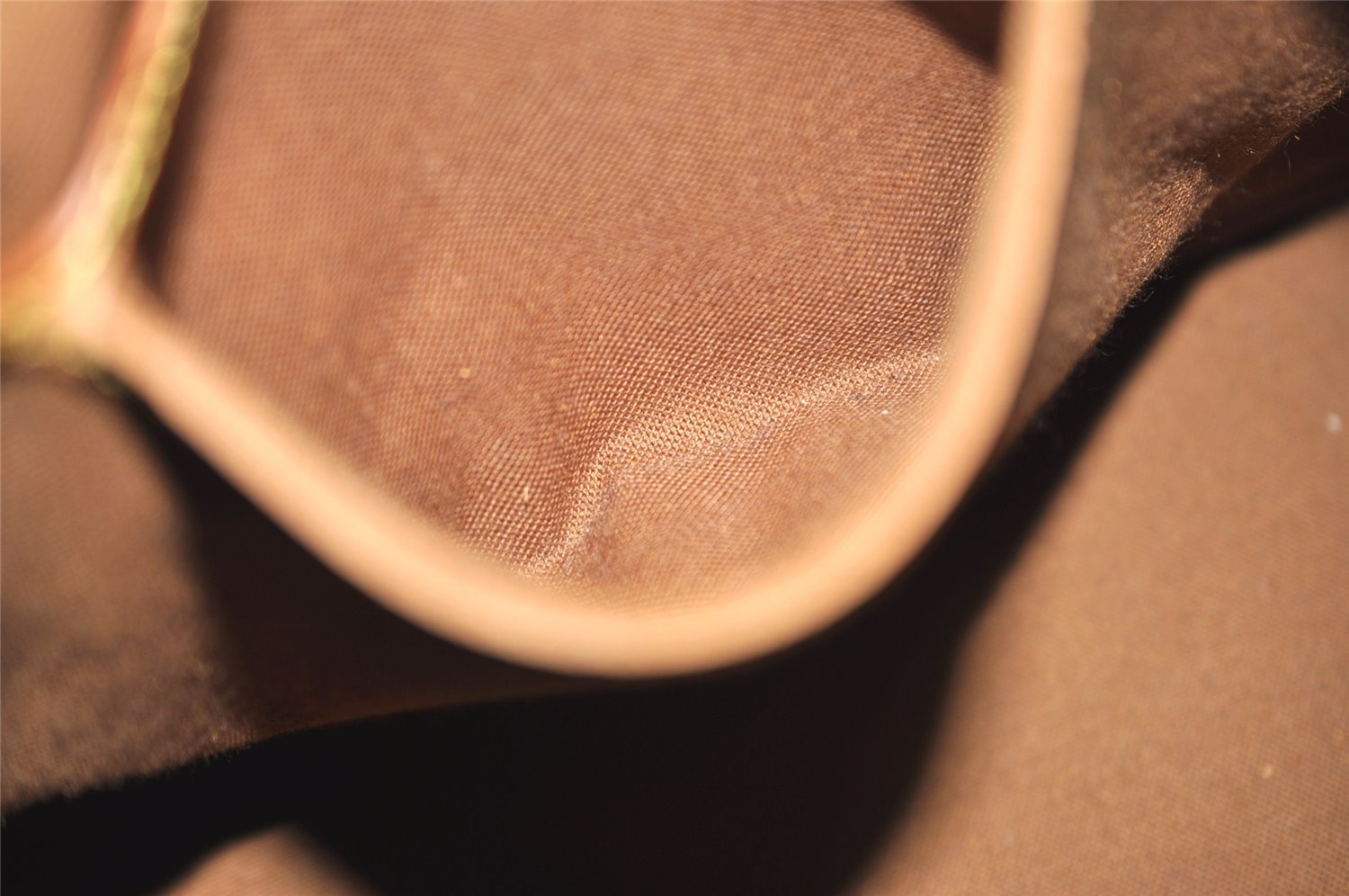 Authentic Louis Vuitton Monogram Alma Hand Bag Purse M51130 LV 3261J