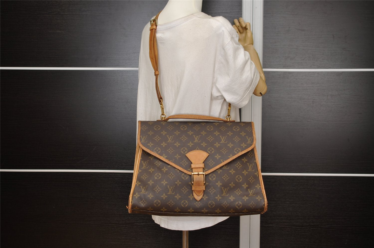 Authentic Louis Vuitton Monogram Beverly 41 M51121 2Way Shoulder Hand Bag 3264J