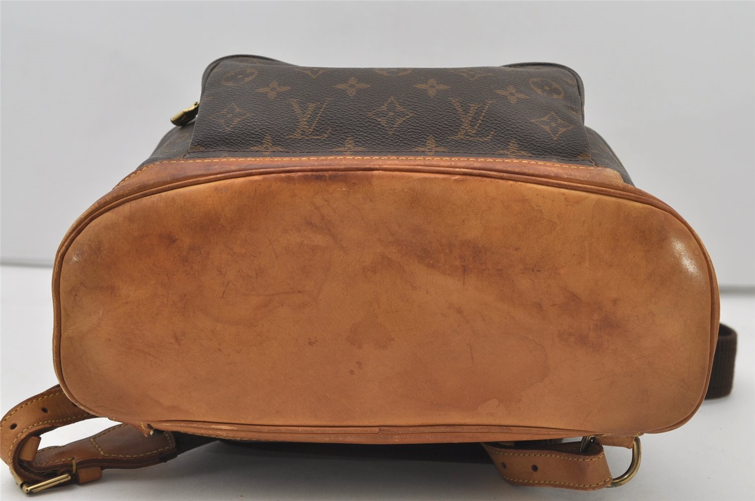 Authentic Louis Vuitton Monogram Montsouris GM Backpack M51135 LV 3267J