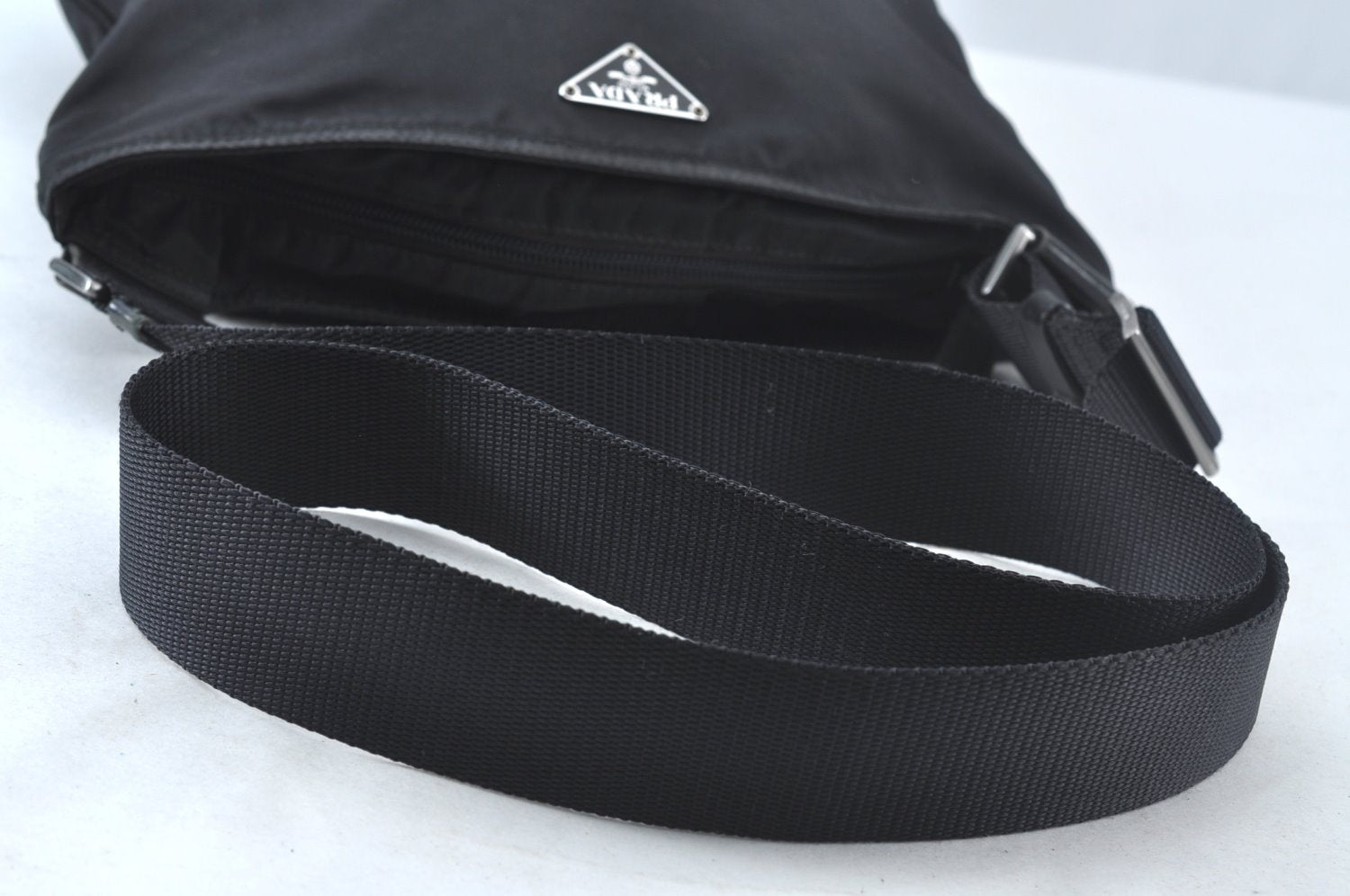Authentic PRADA Nylon Tessuto Leather Shoulder Cross Body Bag Purse Black 3269I