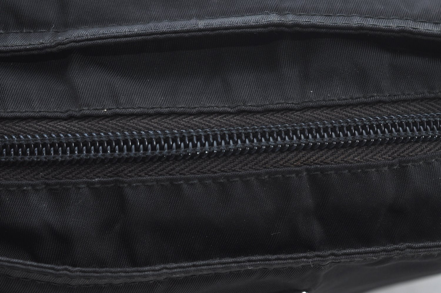 Authentic PRADA Nylon Tessuto Leather Shoulder Cross Body Bag Purse Black 3269I