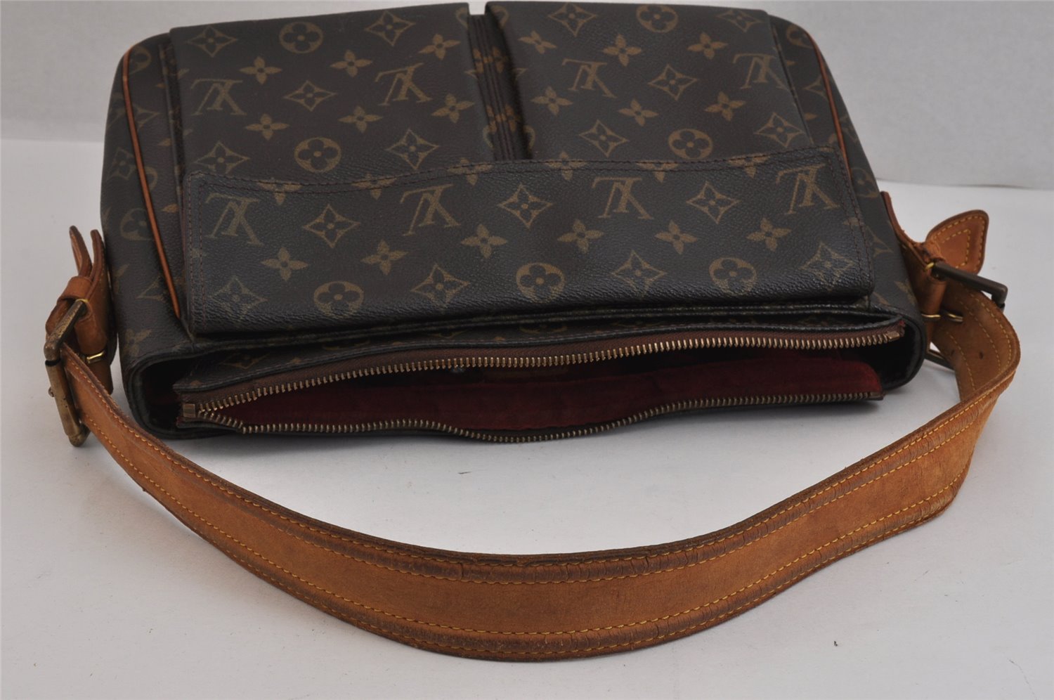 Authentic Louis Vuitton Monogram Viva Cite GM Shoulder Bag M51163 LV Junk 3270K