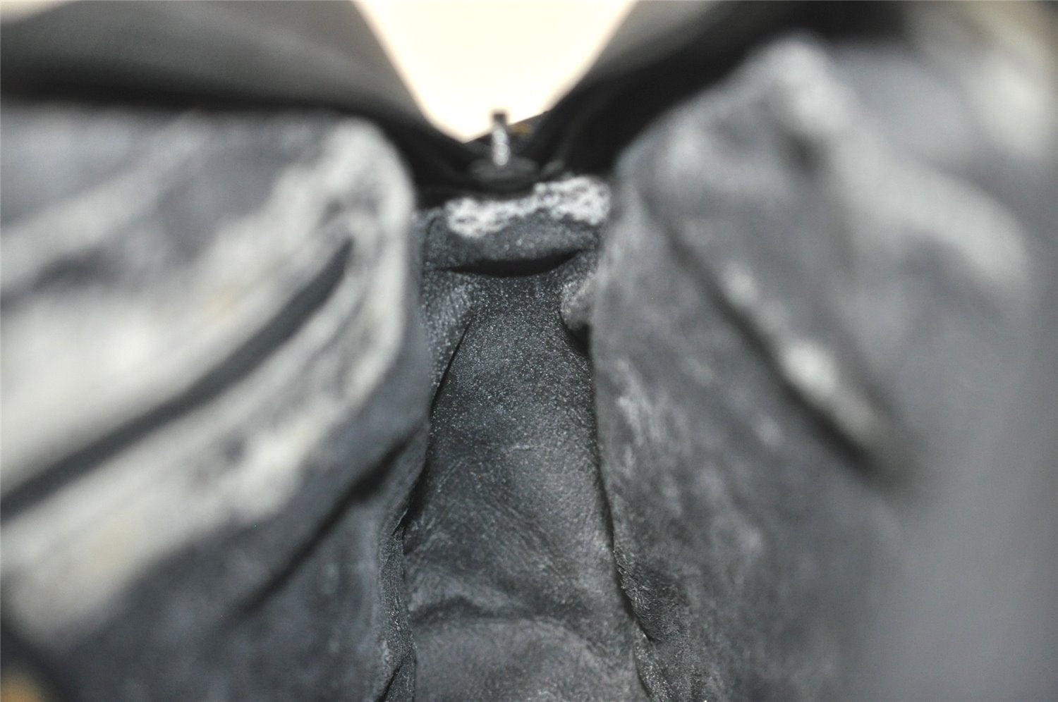 Authentic GUCCI Micro GG PVC Leather Shoulder Cross Body Bag Black Junk 3271I