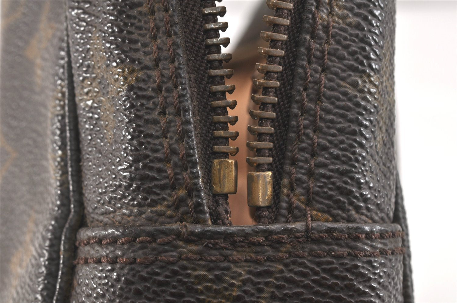 Auth Louis Vuitton Monogram Trousse Toilette 23 Clutch Bag M47524 Junk 3271K