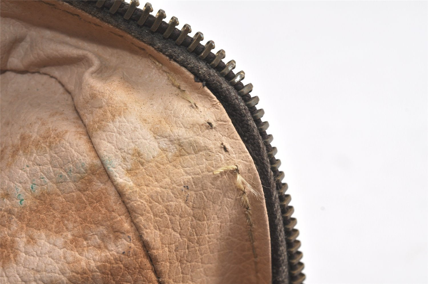 Auth Louis Vuitton Monogram Trousse Toilette 23 Clutch Bag M47524 Junk 3271K