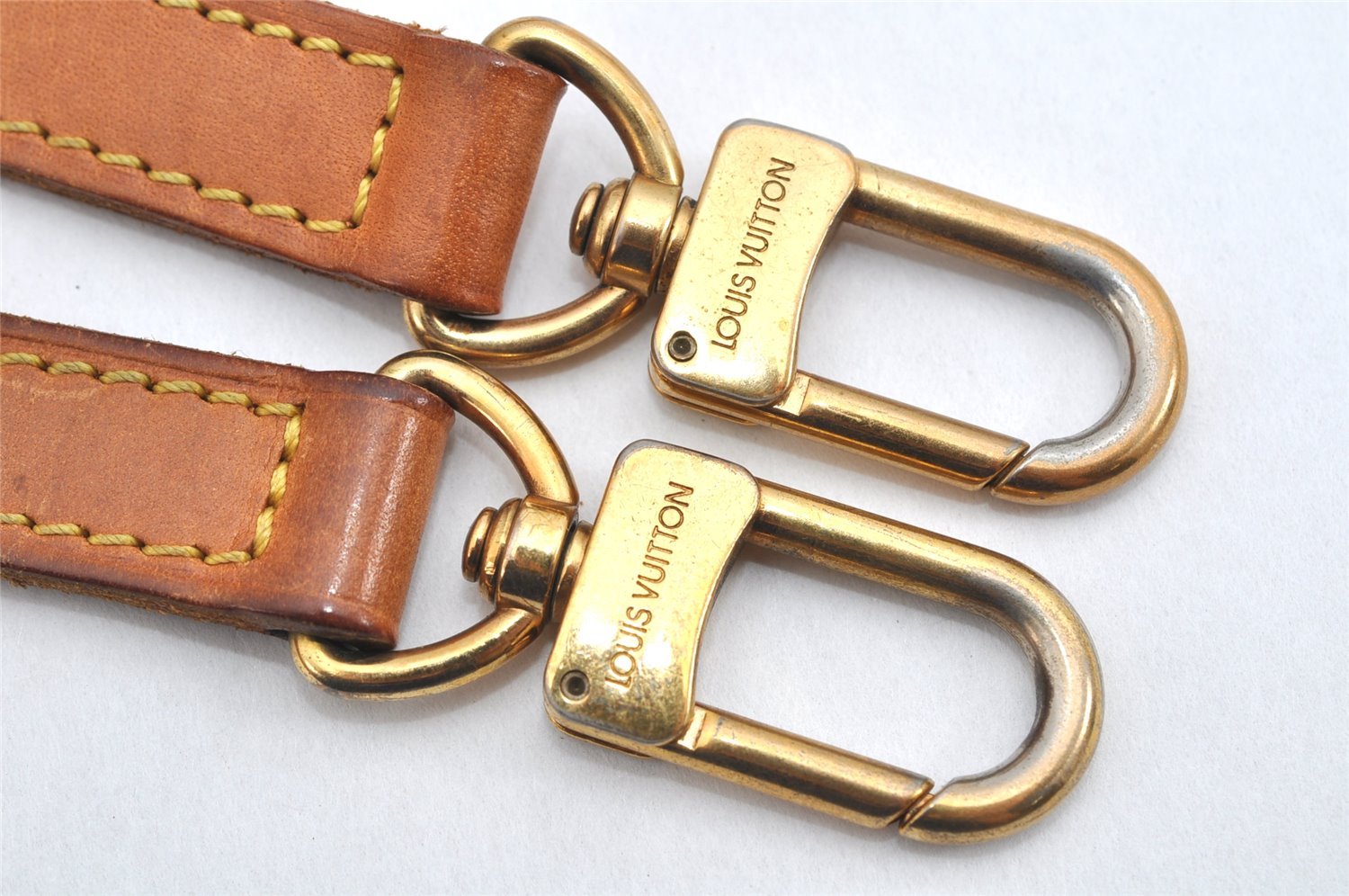 Authentic Louis Vuitton Leather Shoulder Strap Beige 40.7-47.8