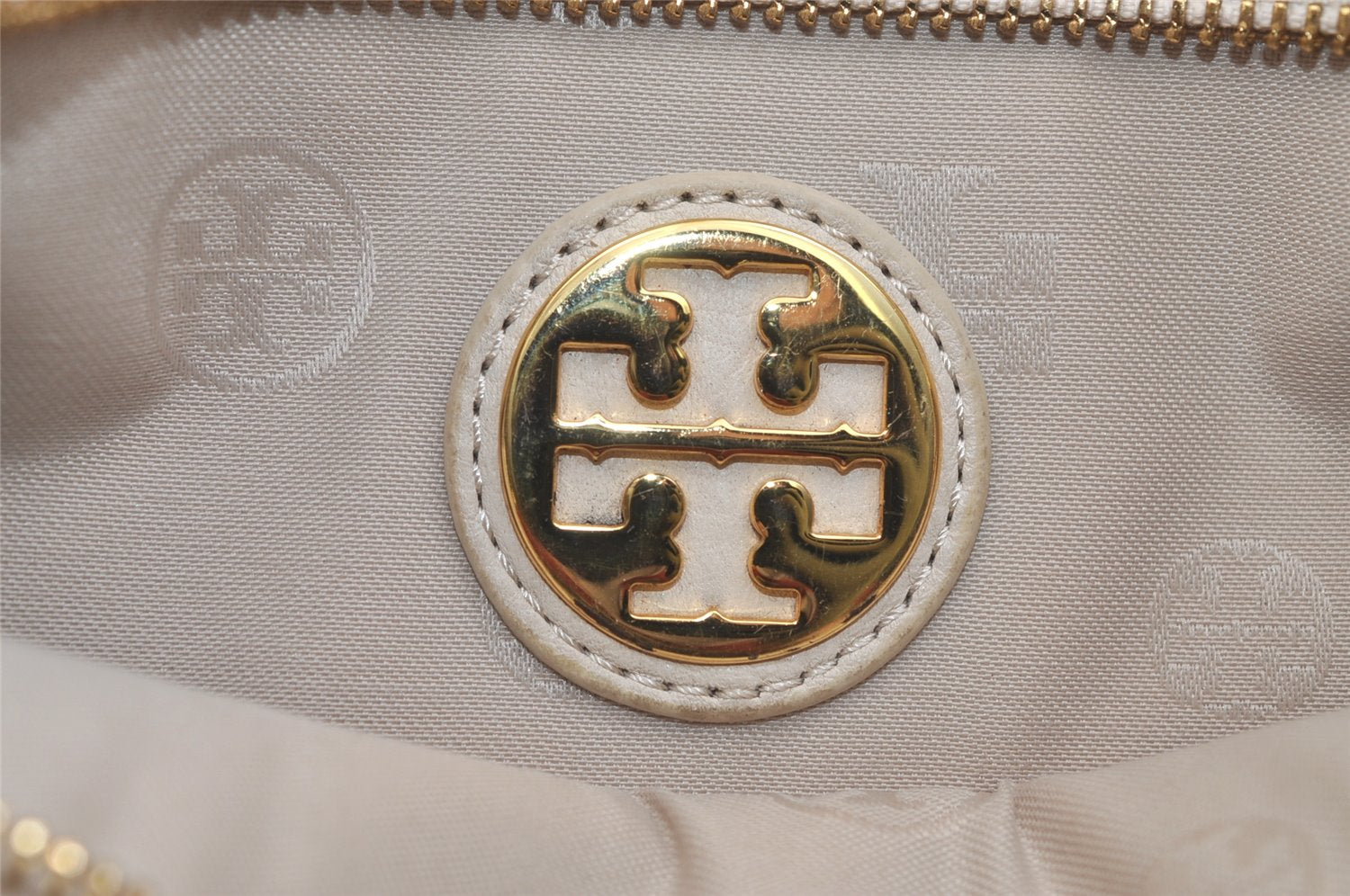 Authentic TORY BURCH Kipp Shoulder Cross Body Bag Purse Leather White 3286K