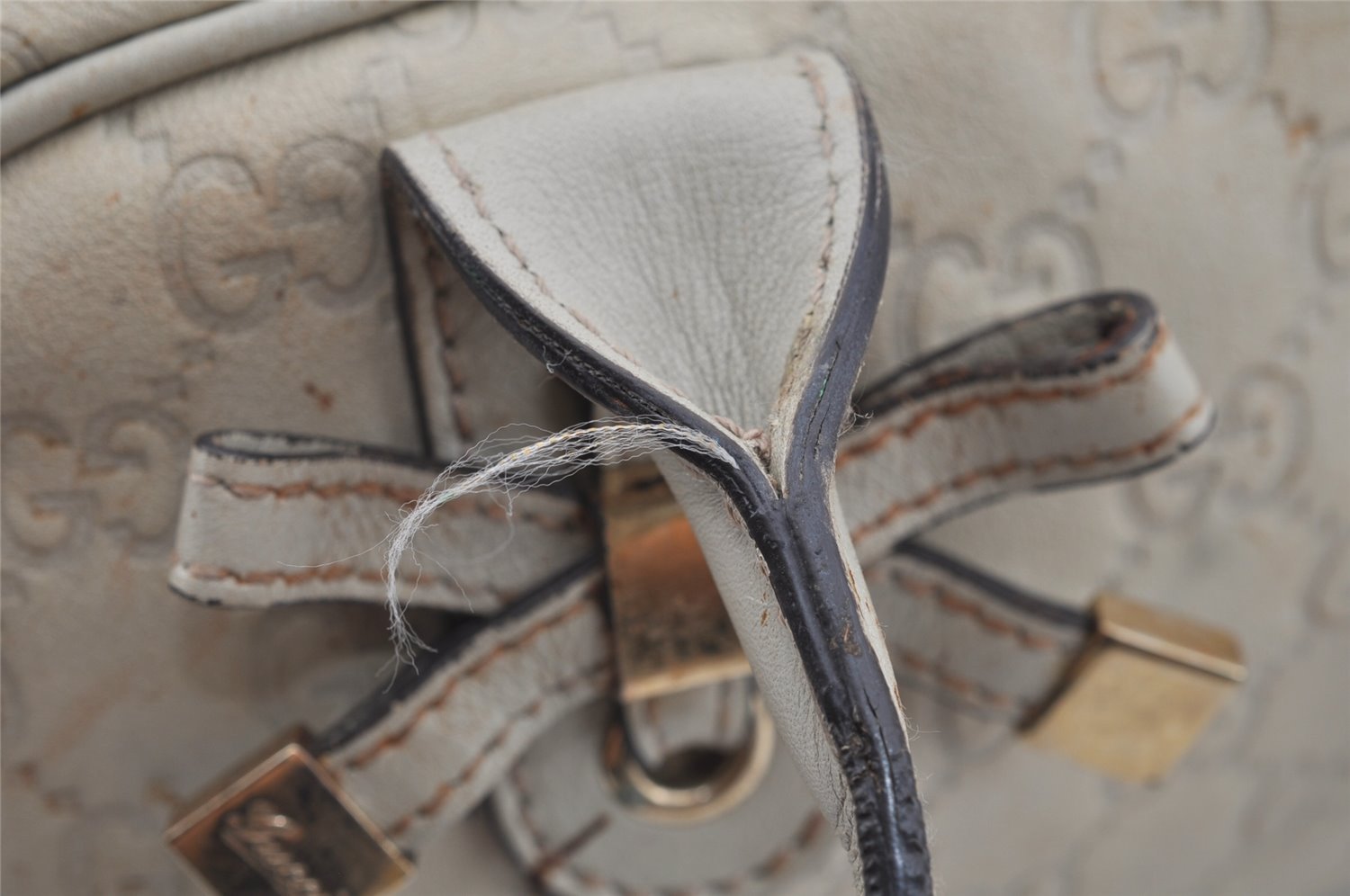 Authentic GUCCI Princy Guccissima GG Leather Shoulder Bag 161720 White 3294I