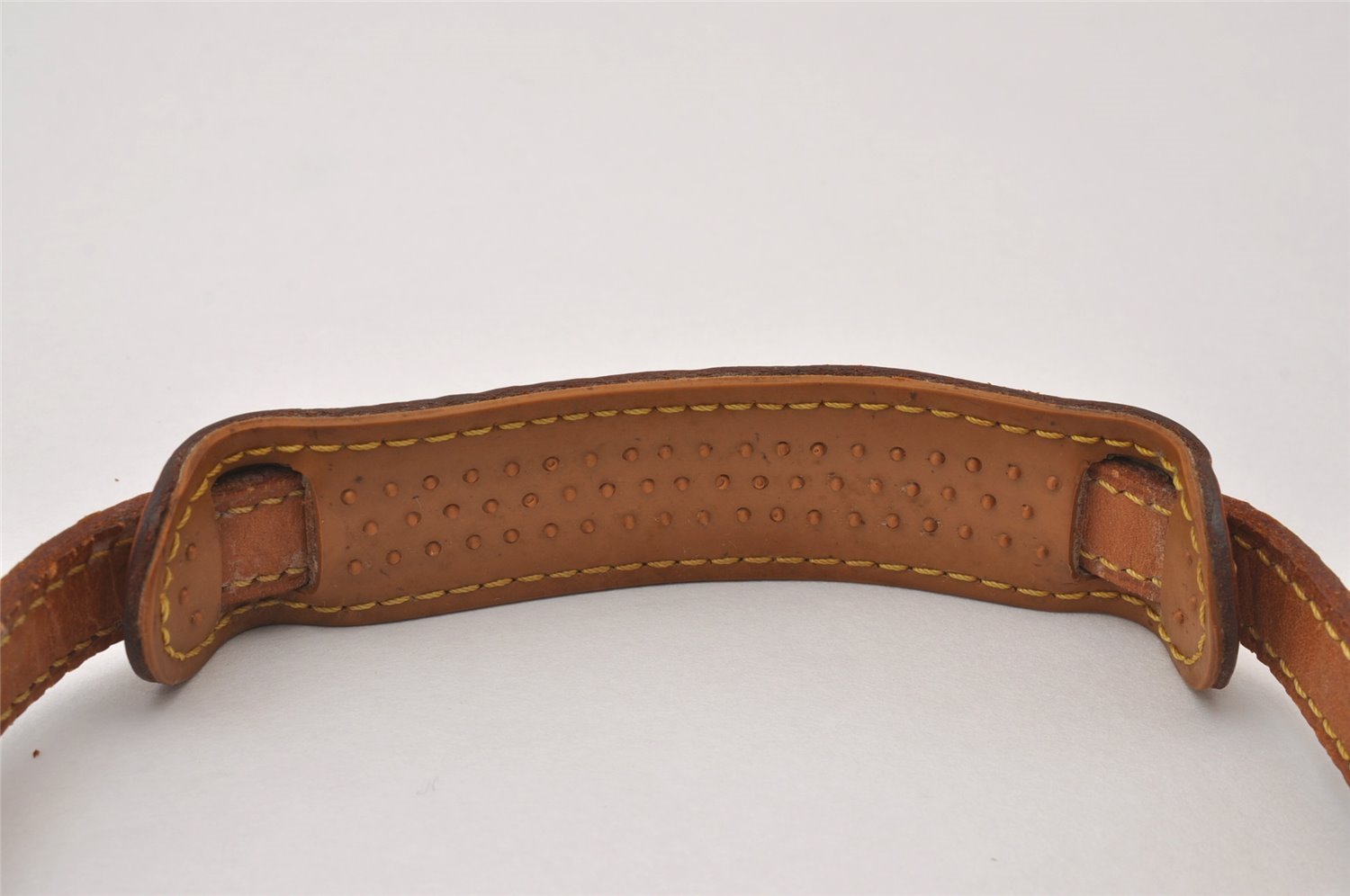 Authentic Louis Vuitton Leather Shoulder Strap Beige 48-55.1