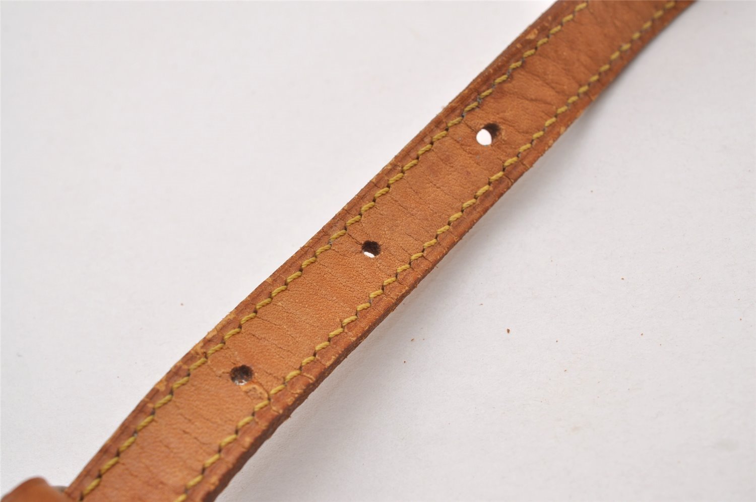 Authentic Louis Vuitton Leather Shoulder Strap Beige 48-55.1