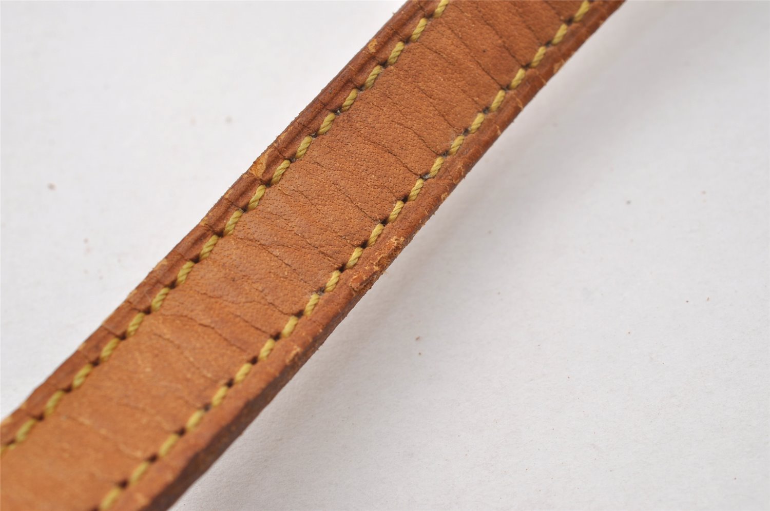 Authentic Louis Vuitton Leather Shoulder Strap Beige 48-55.1