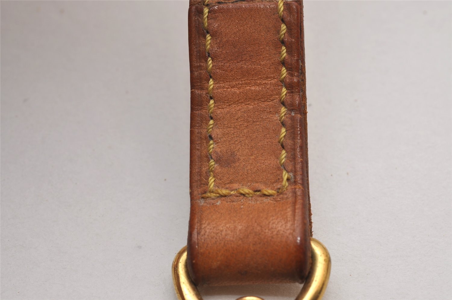 Authentic Louis Vuitton Leather Shoulder Strap Beige 48-55.1