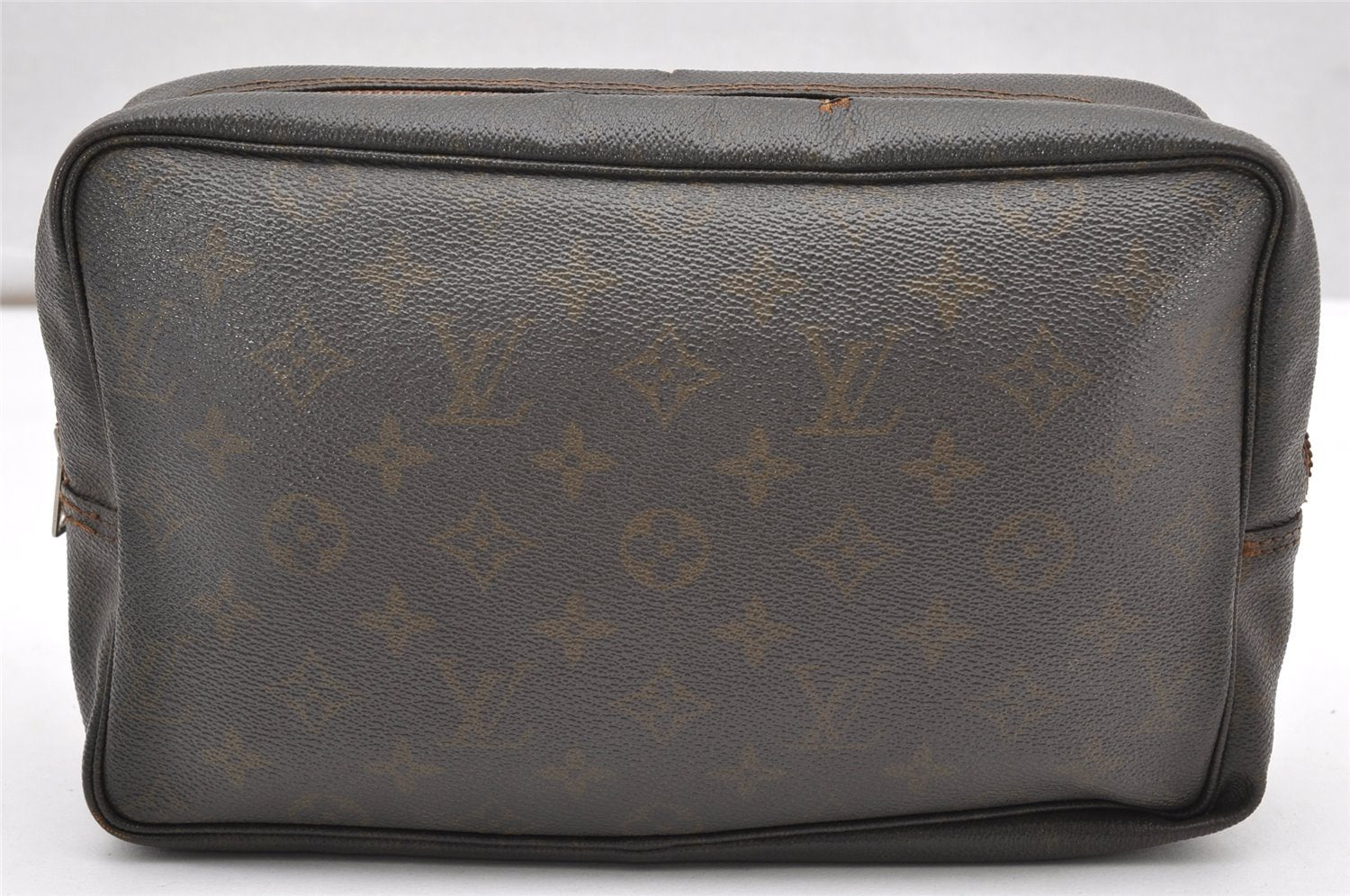 Auth Louis Vuitton Monogram Trousse Toilette 28 Clutch Hand Bag Old Model 3294K