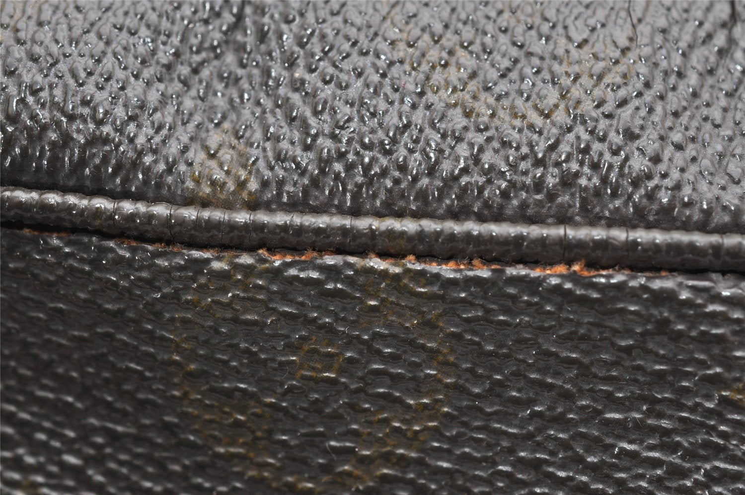 Auth Louis Vuitton Monogram Trousse Toilette 28 Clutch Hand Bag Old Model 3294K