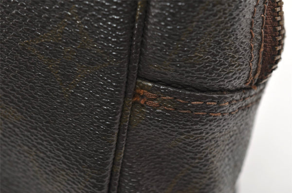 Auth Louis Vuitton Monogram Trousse Toilette 28 Clutch Hand Bag Old Model 3294K