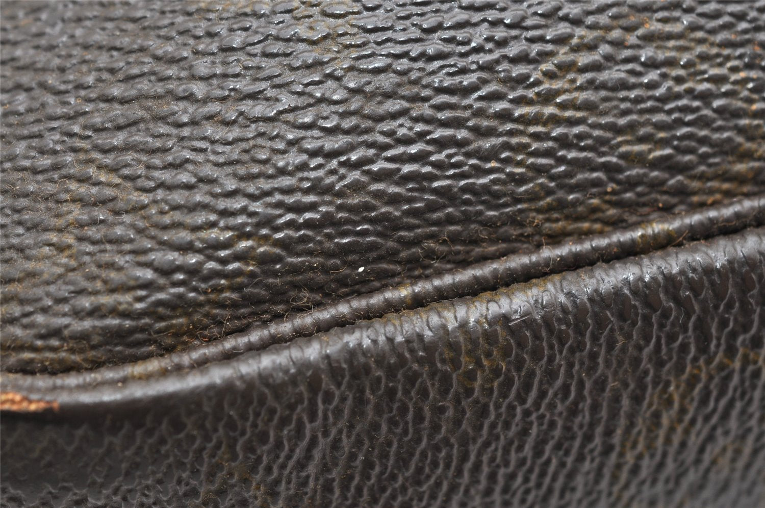 Auth Louis Vuitton Monogram Trousse Toilette 28 Clutch Hand Bag Old Model 3294K