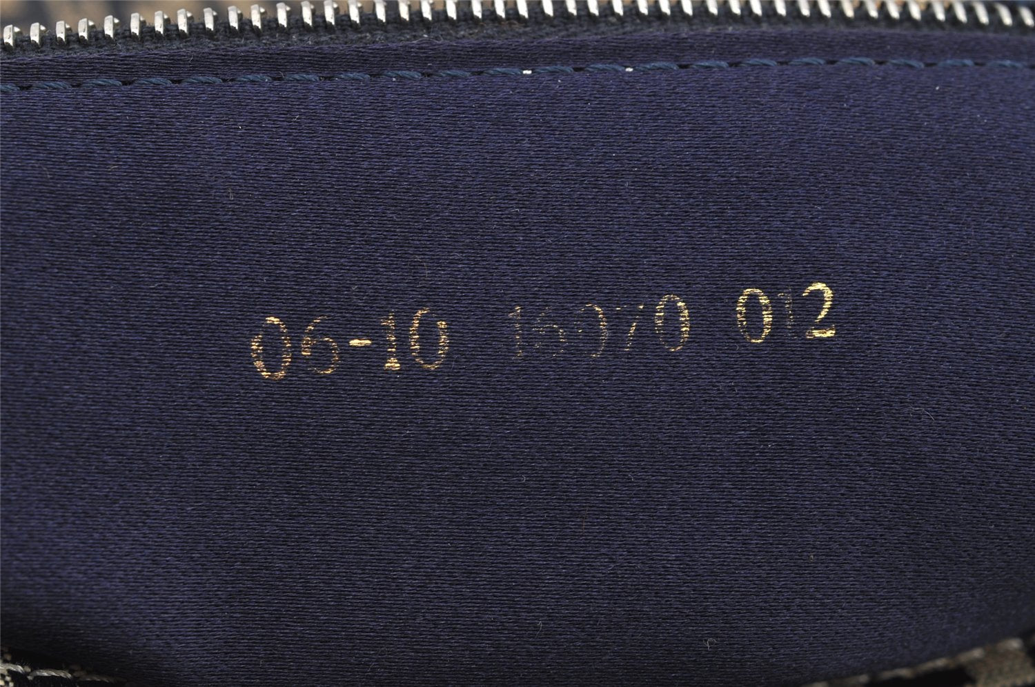 Authentic FENDI Zucchino Shoulder Bag Purse Canvas Leather Navy Blue 3297I