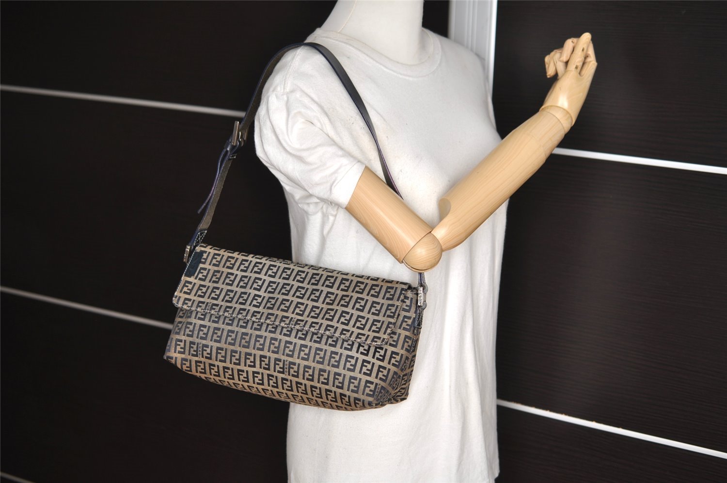 Authentic FENDI Zucchino Shoulder Bag Purse Canvas Leather Navy Blue 3297I