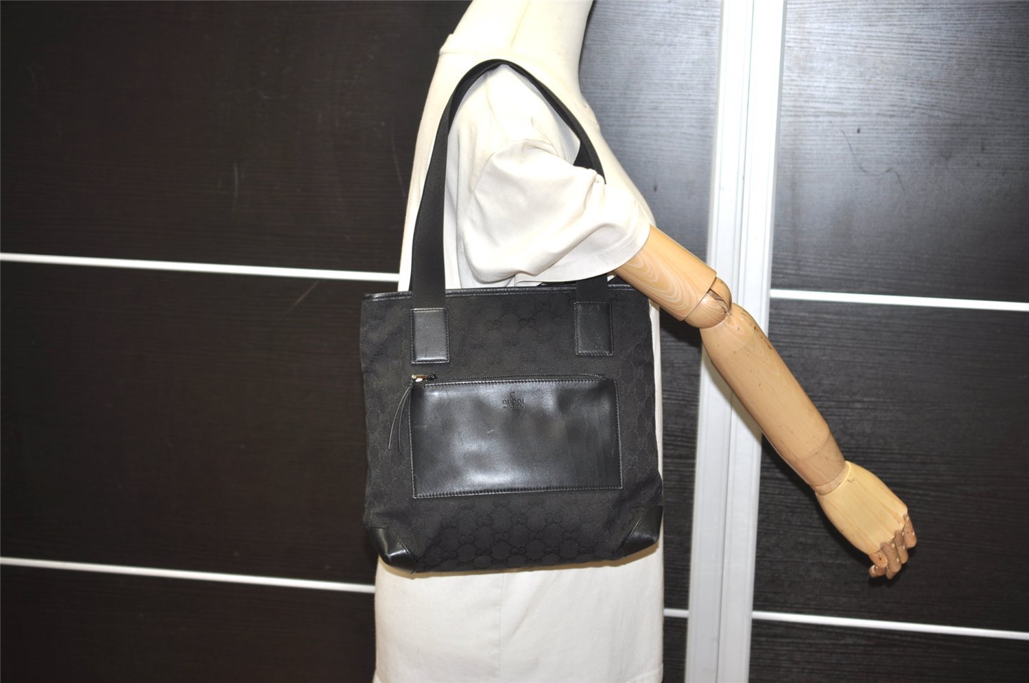 Authentic GUCCI Vintage Shoulder Tote Bag GG Canvas Leather 0190402 Black 3298I