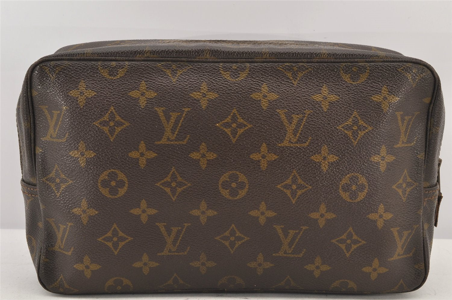 Auth Louis Vuitton Monogram Trousse Toilette 28 Clutch Hand Bag Old Model 3299K