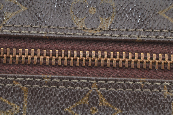 Auth Louis Vuitton Monogram Trousse Toilette 28 Clutch Hand Bag Old Model 3299K