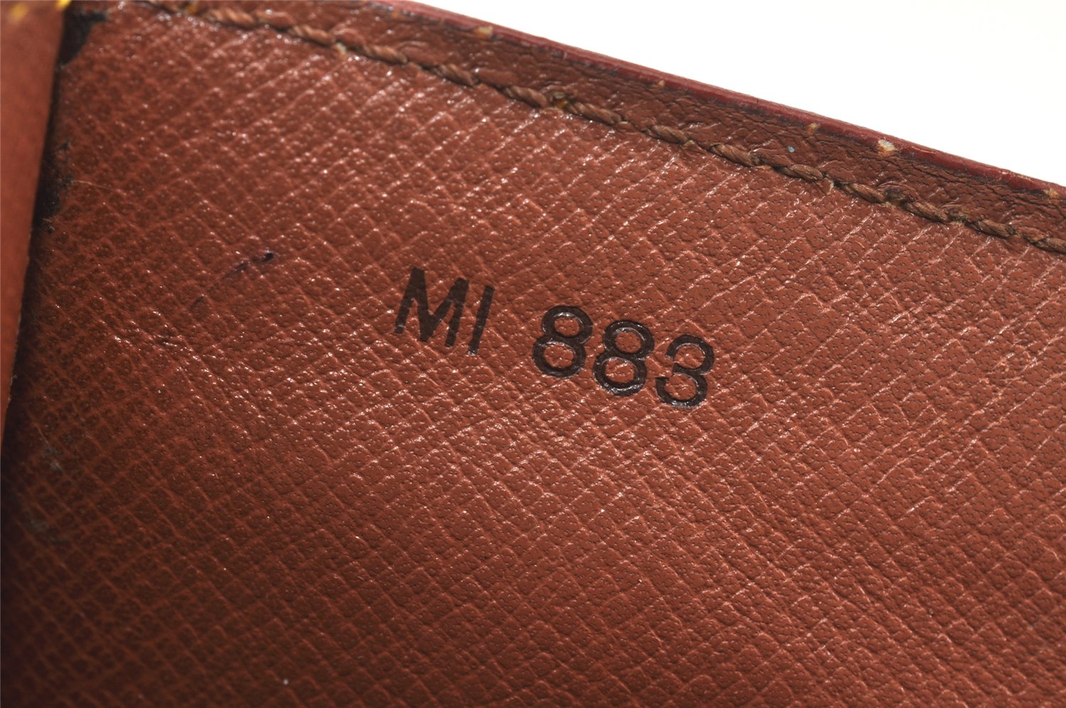 Authentic Louis Vuitton Epi Sellier Dragonne Clutch Bag Beige M52616 LV 3300K