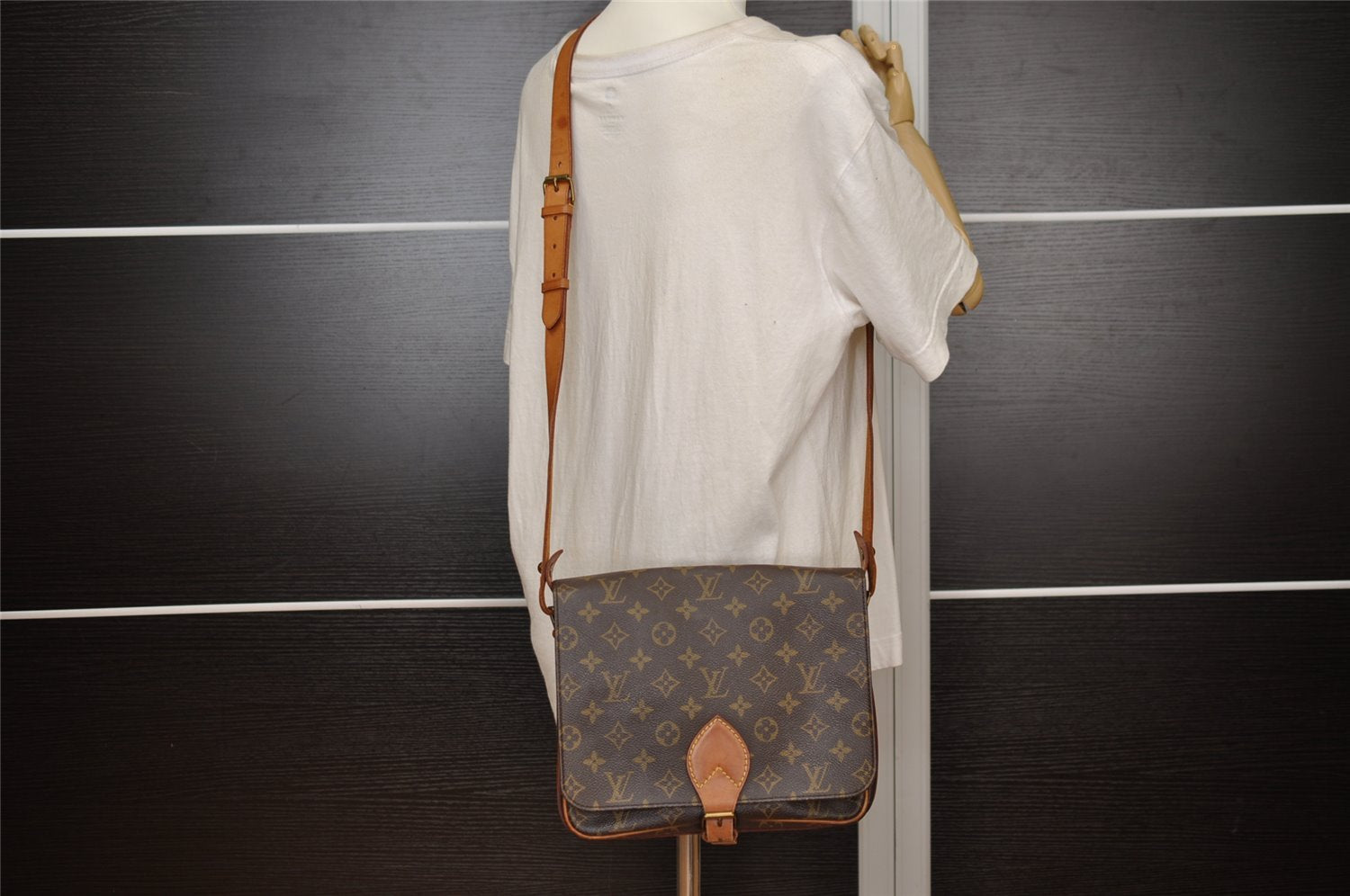 Authentic Louis Vuitton Monogram Cartouchiere GM M51252 Shoulder Cross Bag 3303J