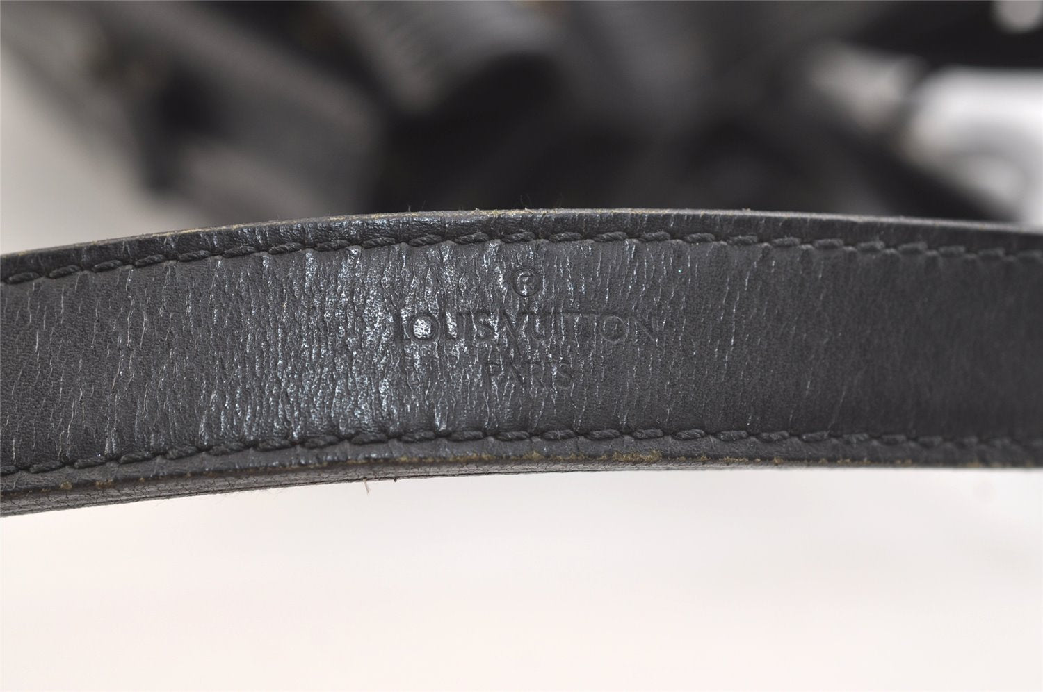 Authentic Louis Vuitton Epi Petit Noe Drawstring Bag M59012 Black Junk 3305K