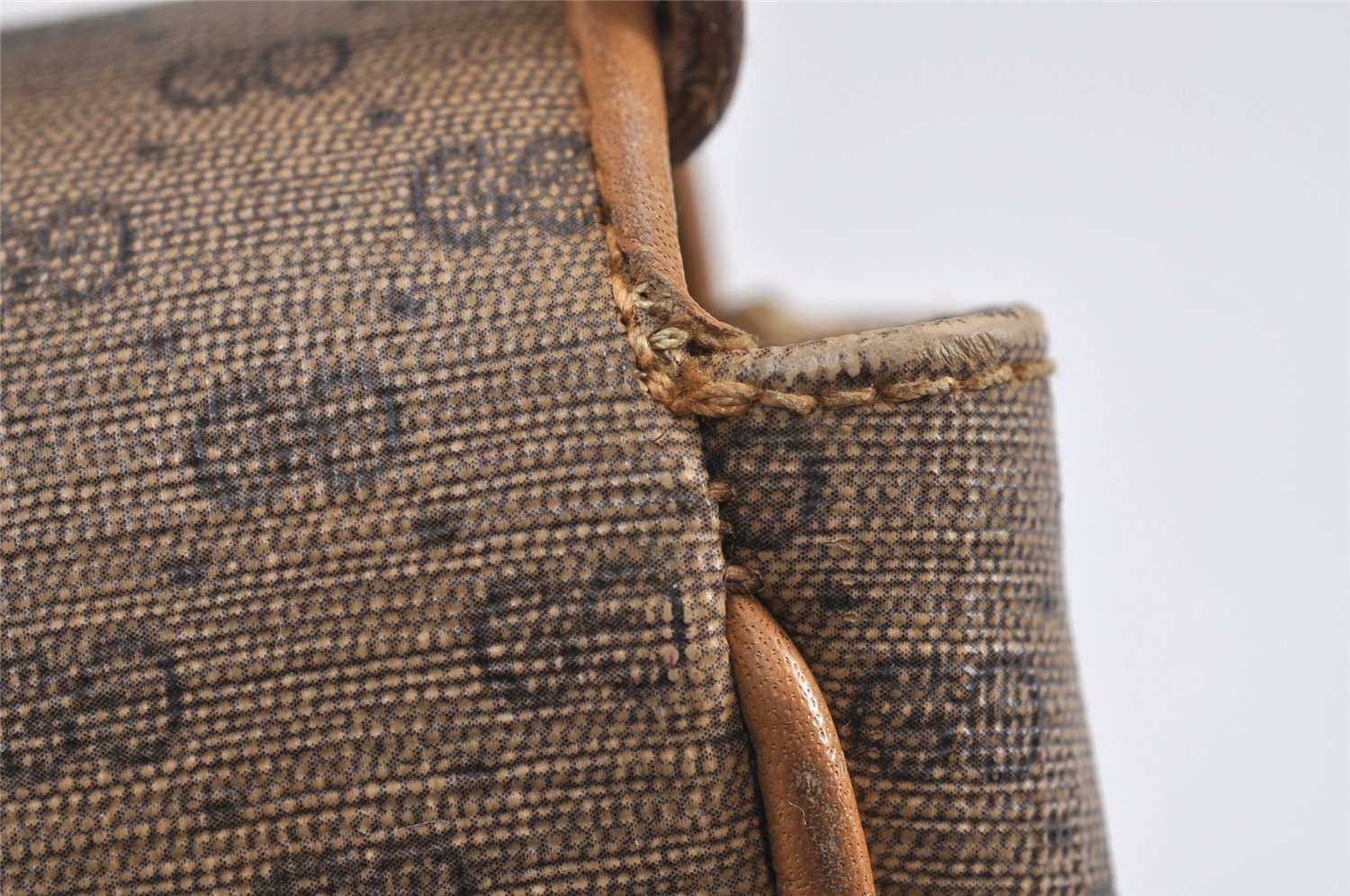 Authentic GUCCI Micro GG PVC Leather Shoulder Cross Body Bag Brown Junk 3306J