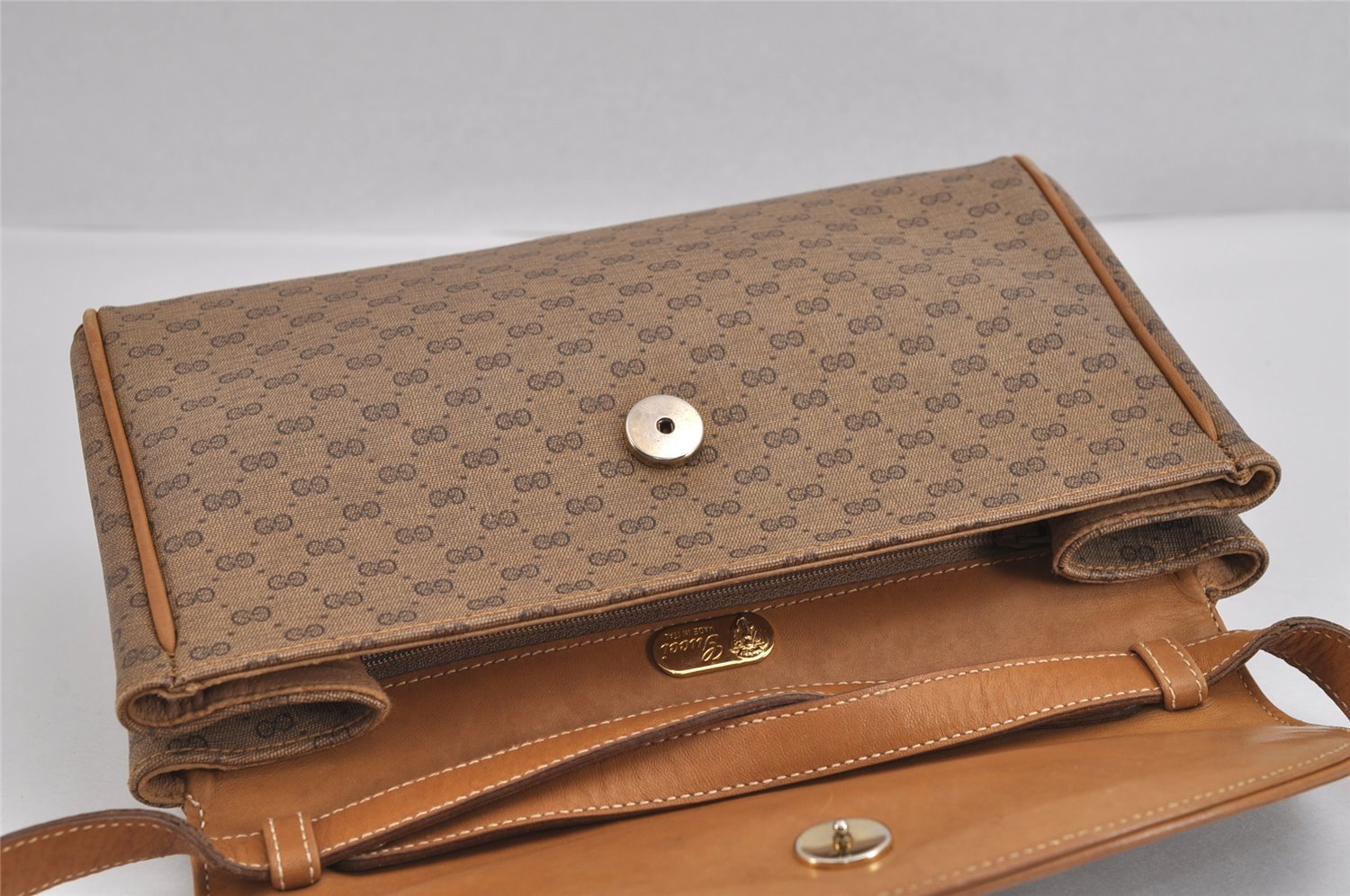 Authentic GUCCI Micro GG PVC Leather Shoulder Cross Body Bag Brown Junk 3306J