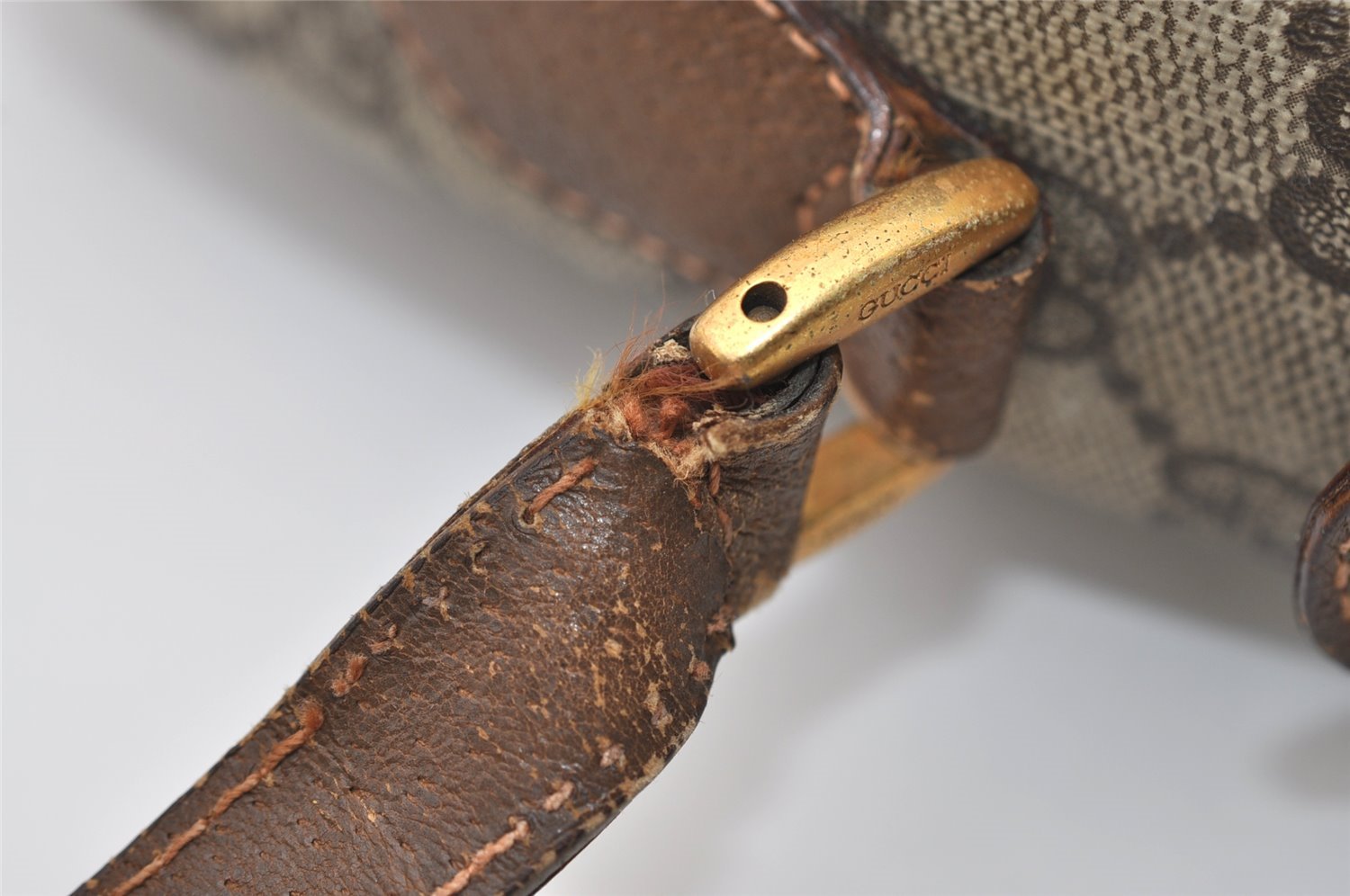 Authentic GUCCI Web Sherry Line Shoulder Bag GG PVC Leather Brown Junk 3307J