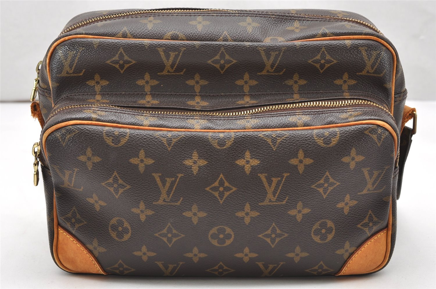 Authentic Louis Vuitton Monogram Nile Shoulder Cross Body Bag M45244 Junk 3307K